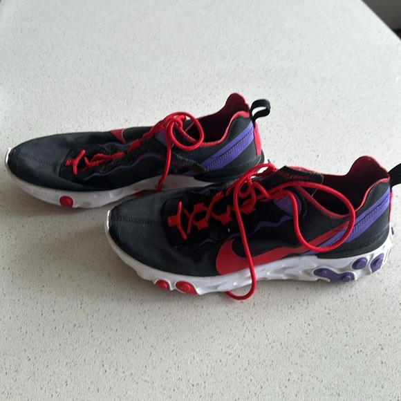 NIKE REACT - Picture 3 of 4